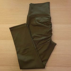 Muscle Nation 7/8 Scrunch Leggings